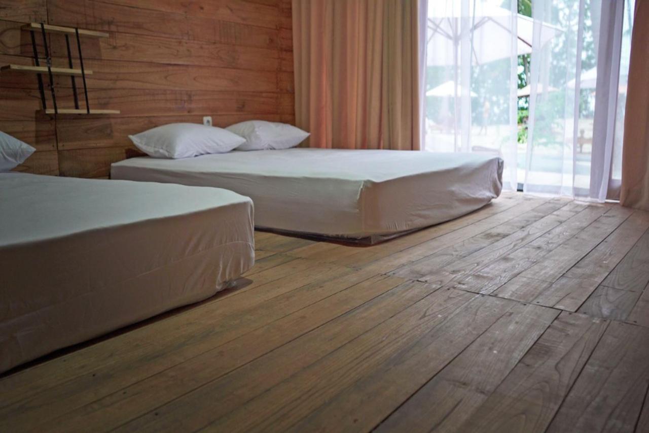 Pulau Mahitam Resort & Cottage By Hotelku Menango Exteriör bild