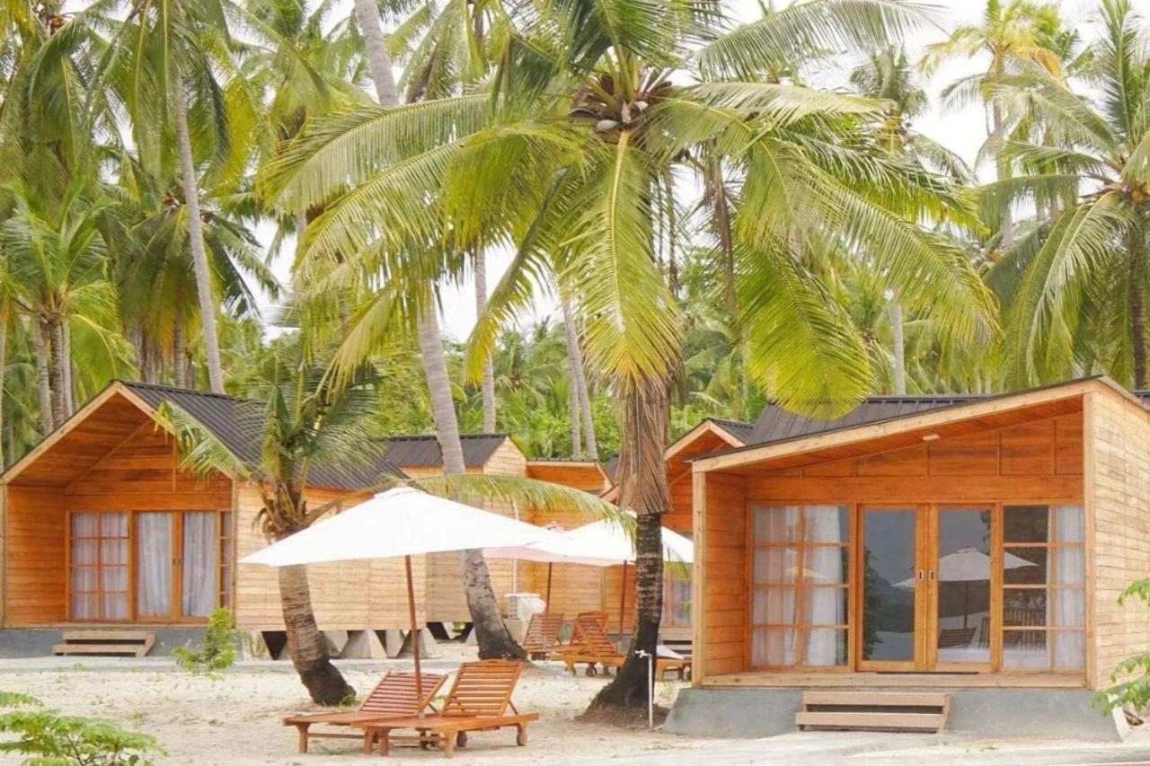 Pulau Mahitam Resort & Cottage By Hotelku Menango Exteriör bild