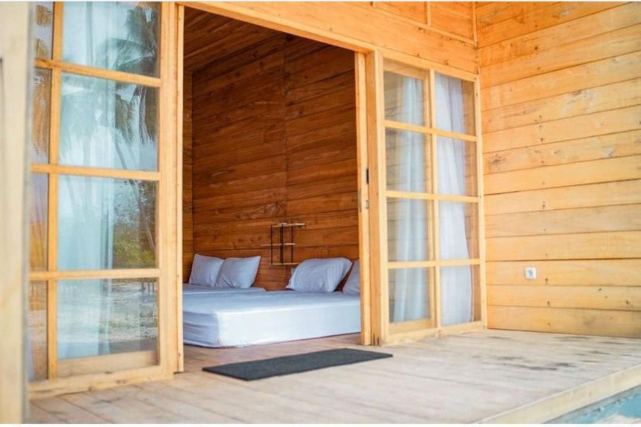 Pulau Mahitam Resort & Cottage By Hotelku Menango Exteriör bild